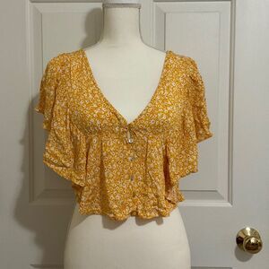 Forever 21 yellow floral button front crop top Size S women’s